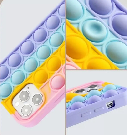 Case Pop-it Colorida de Silicone p/ iPhone